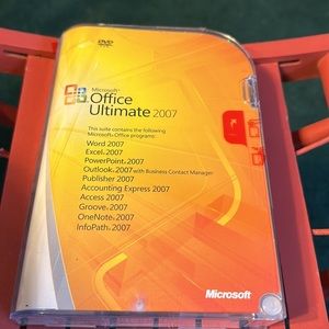 Microsoft Office  Ultimate 2007. Comes with product key  not open